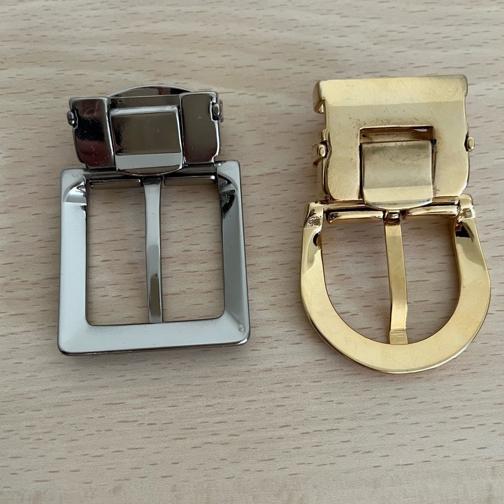 Givenchy Men’s Black Leather Belt Gift Set Two Buckles Gentleman Collection NIB - Picture 7 of 16